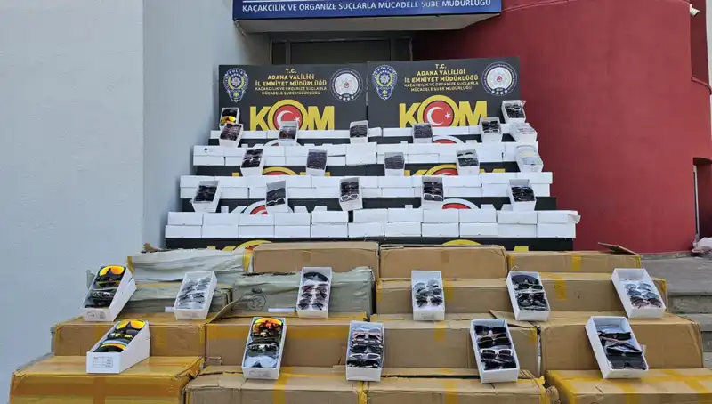 Adana'da 12 Bin Kaçak Güneş Gözlüğü Ele Geçirildi: Kaçakçılığın Ayrıntıları Ortaya Çıkıyor