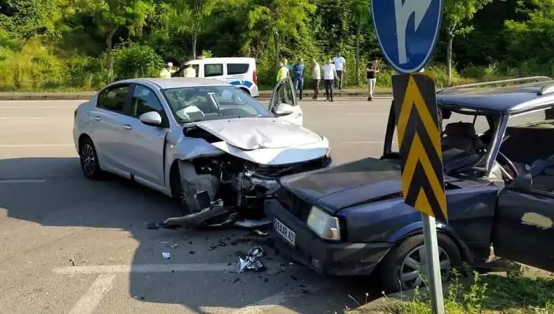 Görele'de Fecai Kaza: Araç Camından Fırlayan Sürücü Hayatını Kaybetti