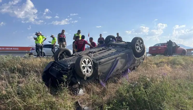 Nişan Töreni Sonrası Trajik Kaza: 1 Ölü, 4 Yaralı