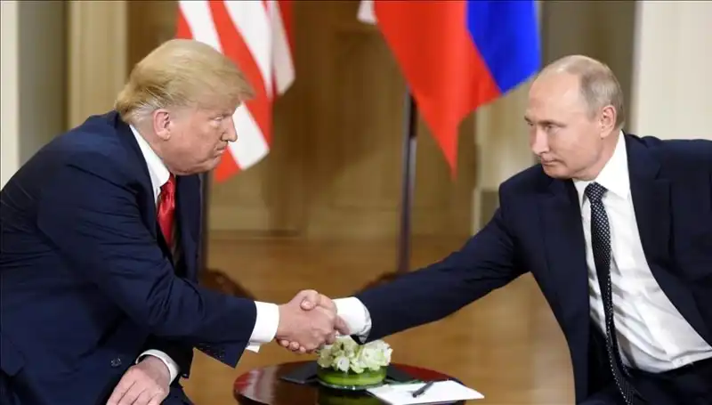 Putin, Trump ile Yeniden İletişim Kurmaya Hazır mı? Kremlin’den Çarpıcı Açıklama!