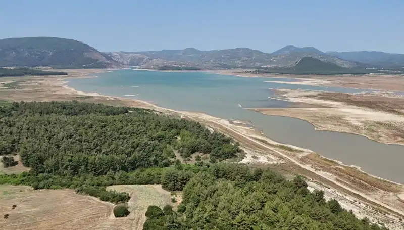 İzmir'de Tehlike Çanları: Gebze'de Hızla Azalan Su Kaynakları Alarm Veriyor