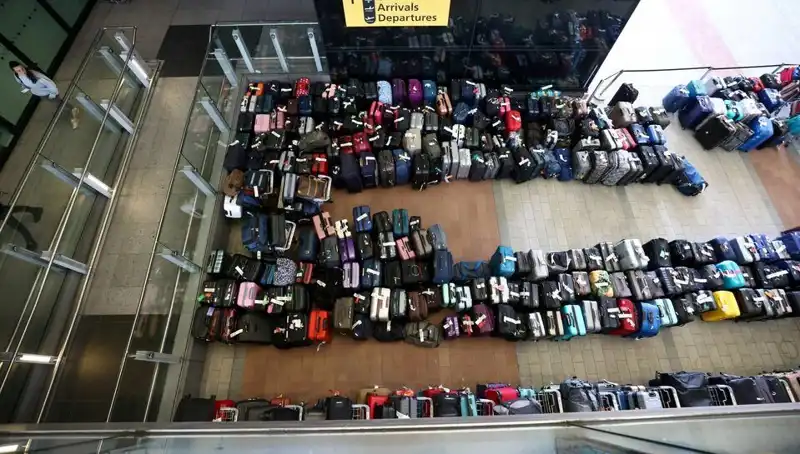Havalimanındaki Şaşkınlık: 2 Yaşındaki Çocuk Bagaj Bandında Kayboldu!