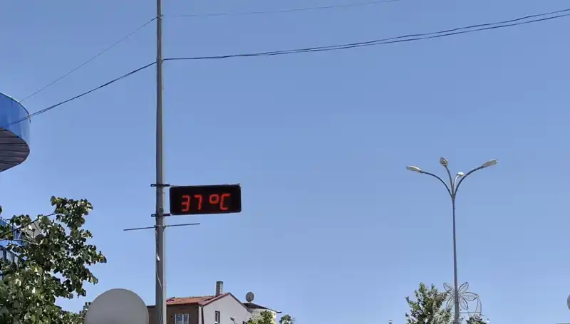Yazın En Sıcak Günlerinden Biri: Termometreler 38 Dereceyi Geçti