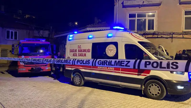Yaşlı Adamın Evinin Yangınla Sarsılan Hikayesi