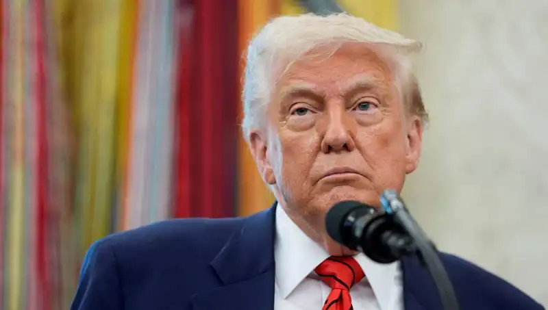 Trump, G7 Zirvesini Terk Etti: Beyaz Saray’da Acil Toplantı İlanı