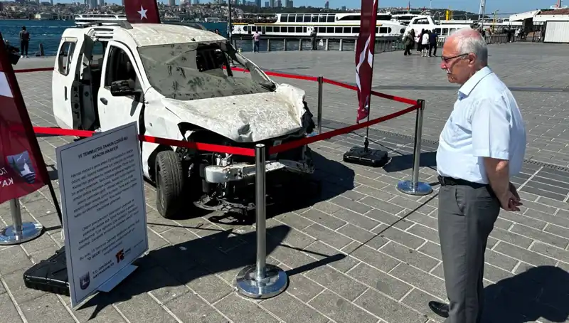 15 Temmuz'un Tanıkları: Tankların Ezdiği Otomobiller Sergileniyor
