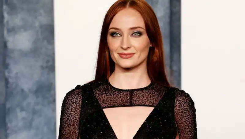 Sophie Turner'dan Sert Tepki: Game of Thrones Yıldızı Hakkında Yapılan Yorumlar