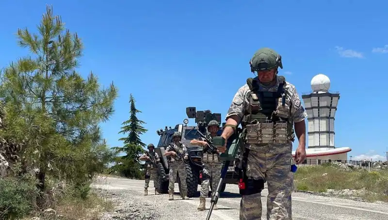 Türk Askeri Bayramda Nöbette: Kahraman Mehmetçiklerimizi Unutmayalım