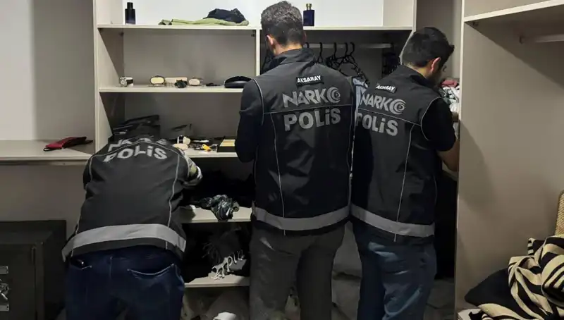 Uyuşturucu Operasyonunda Ele Geçirilen F Serisi Doların Şaşırtıcı Boyutları