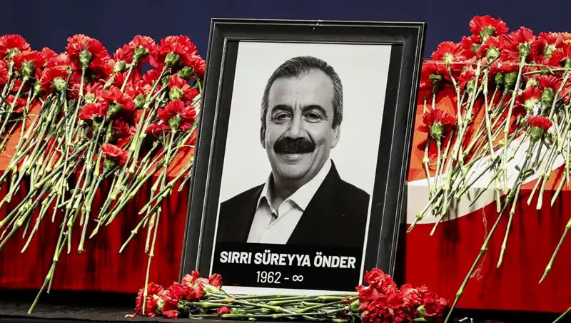 Sırrı Süreyya Önder'in Anması: Meclis'te Duygusal Bir Gündem Oluştu