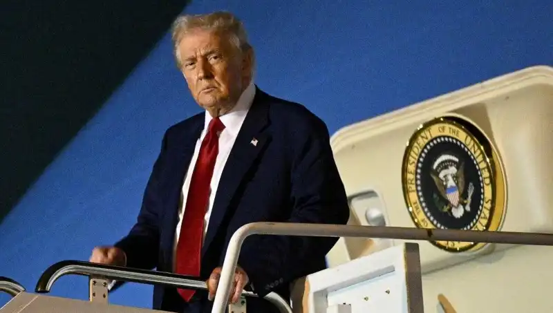 Trump’ın Lahey’deki NATO Zirvesi: Dünya Politikasında Yeni Dönem mi?