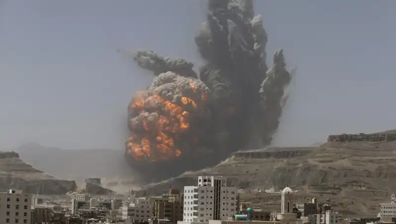 ABD'nin Yemen'deki Saldırısı: Fabrikada Can Kayıpları ve Yaralılar