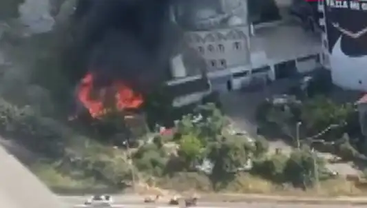Kağıthane'de Korkutan Yangın: Sokaklar Dumanla Kaplandı!