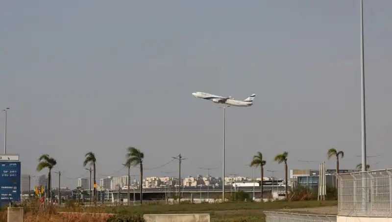 Husilerden İsrail'in Ben Gurion Havalimanı'na Saldırı: Chaos ve Tehdit