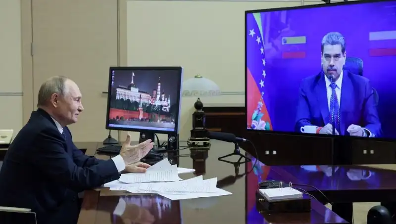 Putin ve Maduro: Rus liderden 9 Mayıs'ta özel davet