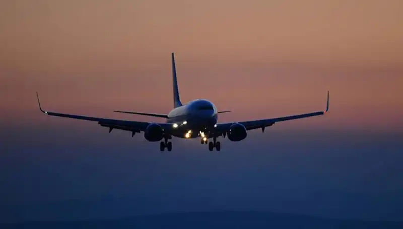 Trabzon'da Sis, Hava Ulaşımını Felç Etti: Uçuşlar İptal!