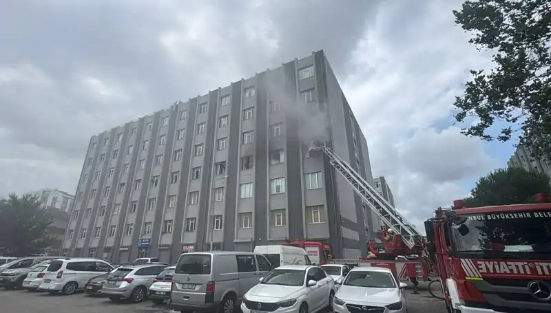 Çorap İmalathanesinde Çıkan Yangın, Tüm Şehri Alarm Durumuna Geçirdi!