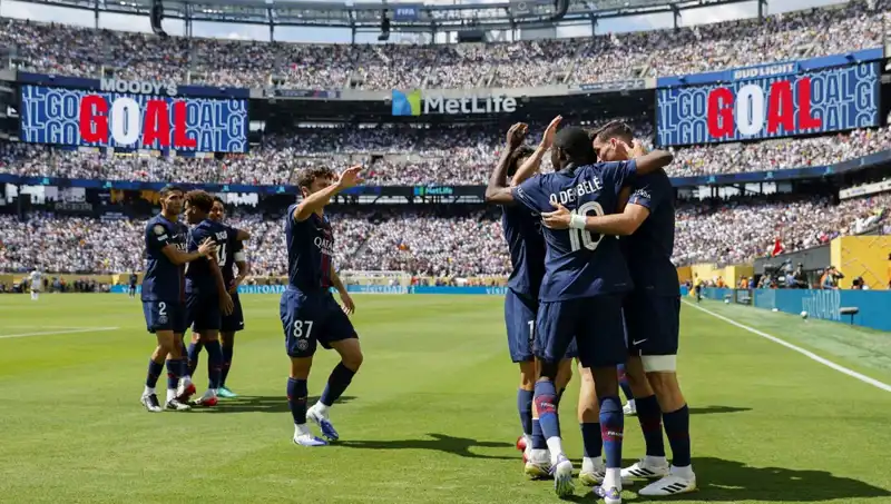 FIFA Kulüpler Dünya Kupası'nda Final Heyecanı: Tarihi Anlar Yeniden Yaşanıyor