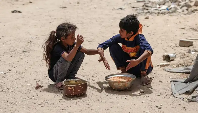 Gazze'de Dört Yaşındaki Çocuk Açlıktan Hayatını Kaybetti: Dünya Nereye Gidiyor?