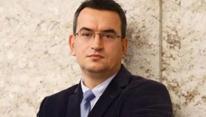 Metin Gürcan Kimdir? DEVA Partisi Kurucusunun Hayat Hikayesi