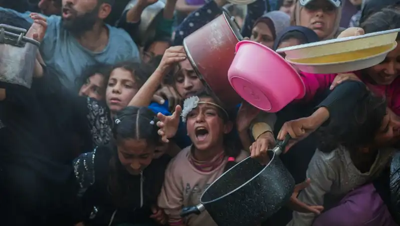 Gazze'de Açlık Krizi: Un Stokları Tükendi, Halk Çaresizlik İçinde