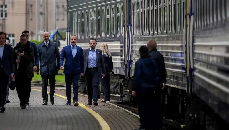 Dışişleri Bakanı Fidan, Ukrayna Ziyaretini Tamamladı: Kapsamlı Görüşmeler Gerçekleşti