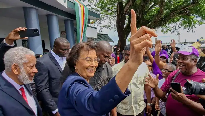Surinam’ın İlk Kadın Devlet Başkanı: Tarihi Seçim ve Gelecek Vizyonu