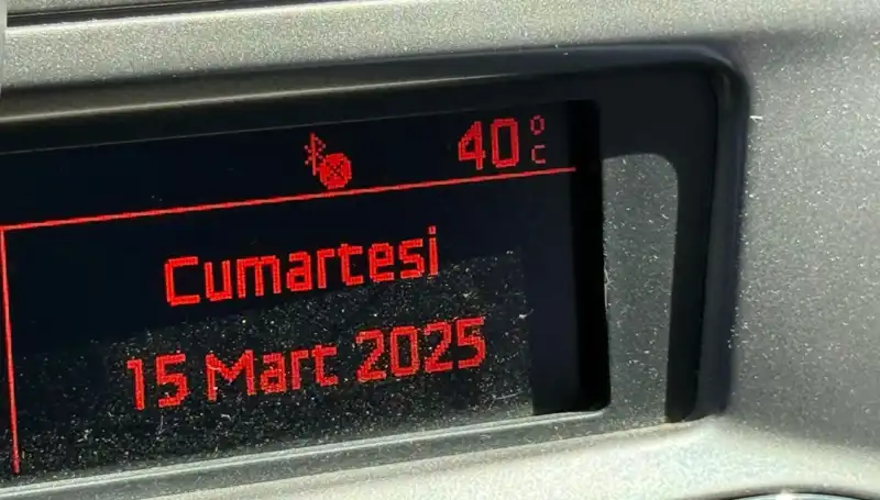 Adana’da Sıcaklık Rekorları Kırılıyor: Termometreler 40 Dereceyi Aşıyor!