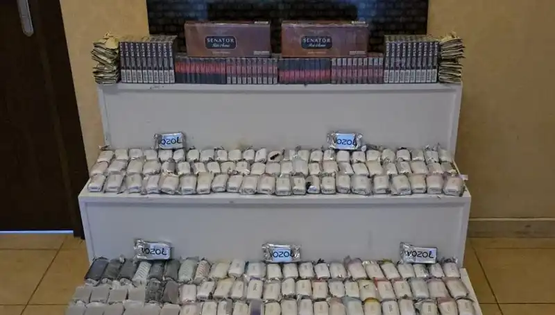 Gümrük Kaçağı Sigara Operasyonu: Şaşırtan Miktarlar Ele Geçirildi