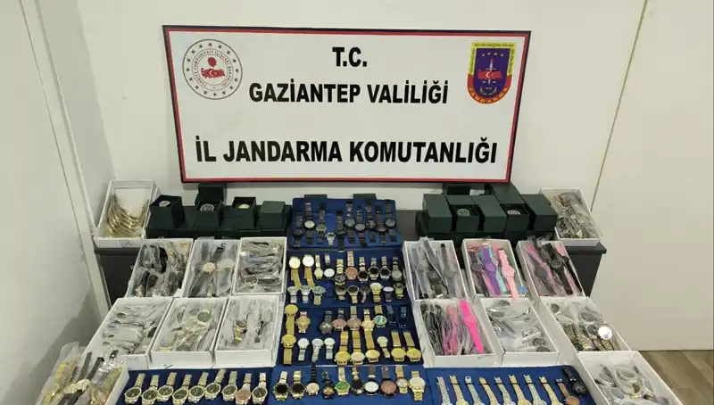 Gaziantep’te Kaçak Saat Operasyonu: Piyasa Değeri 3 Milyon Lira!