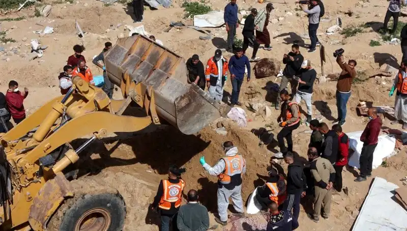 Şifa Hastanesi Avlusunda Tarihi Bir Keşif: 61 Ceset Gömülü Bulundu