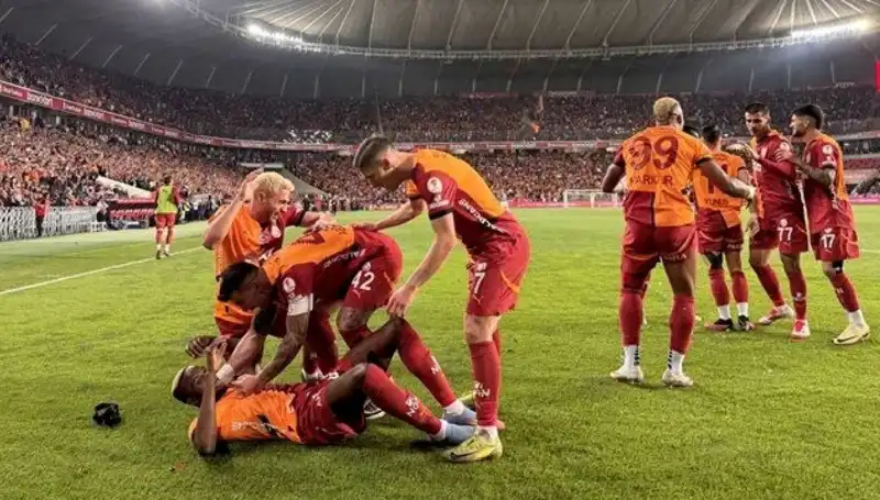 Kıran Kırana Pazarlıklar: 3 Haziran 2025 Spor Manşetlerinin Ardındaki Gerçekler