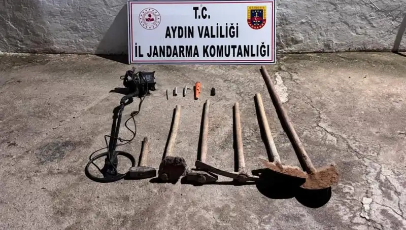 Aydın’da Kaçak Kazı Operasyonu: Suçüstü Yakalanan Şahıslar Paniğe Neden Oldu