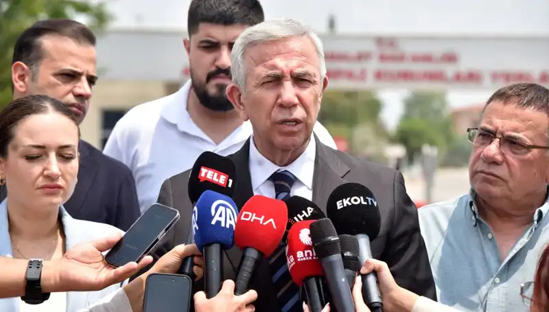 Mansur Yavaş’ın Muhittin Böcek’e Ziyareti: İş Birliği İlişkileri Gelişiyor