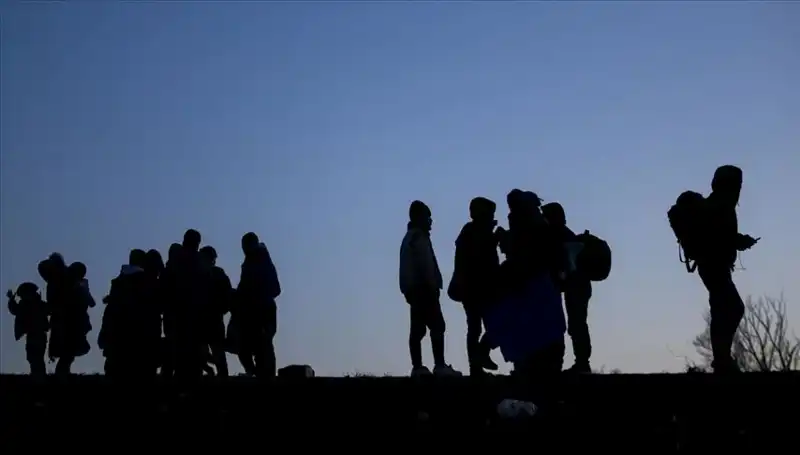 Edirne'de 21 Düzensiz Göçmen Operasyonu: Sınır Kontrolleri Artıyor
