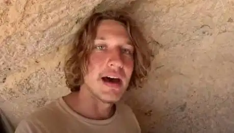 Yasaklı Kızılderili Kabile Adasına Ayak Basan Turistin Dramı