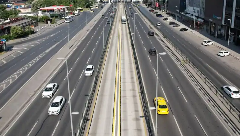 İstanbul Bayram'da Boş Yollarıyla Dikkat Çekti: Nedenleri Neler?