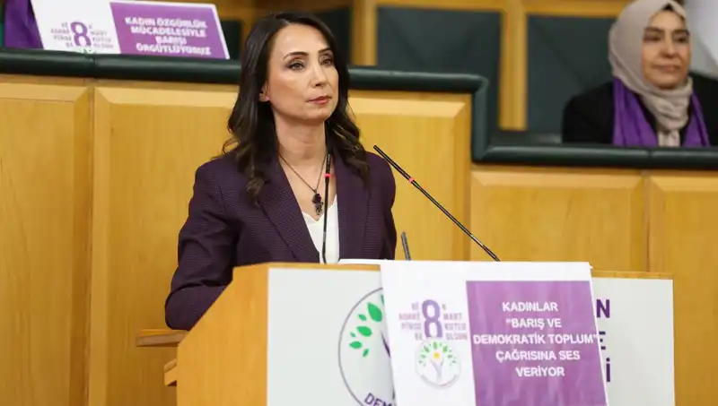 Tülay Hatimoğulları: DEM Partisi'nin Yükselen Yıldızı ve Siyasi Vizyonu