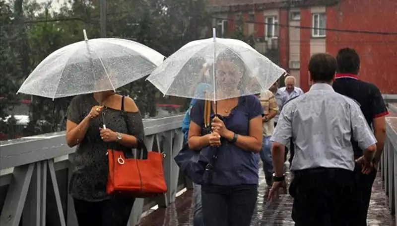 Sıcaklık Rekorları ve Şiddetli Sağanak: Hava Durumunda Neler Oluyor?