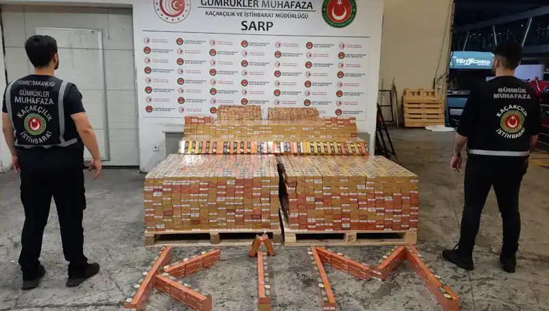 Atvin'de Göze Çarpan Kaçakçılık Operasyonu: 27 Bin Elektronik Sigara Kartuşu Ele Geçirildi