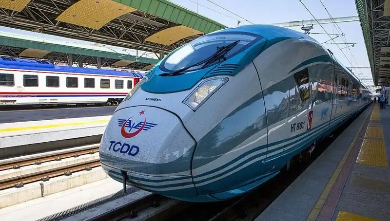 TCDD'nin Tren Makinisti Alım İlanı: 140 Kursiyer İçin Başvurular Başladı!