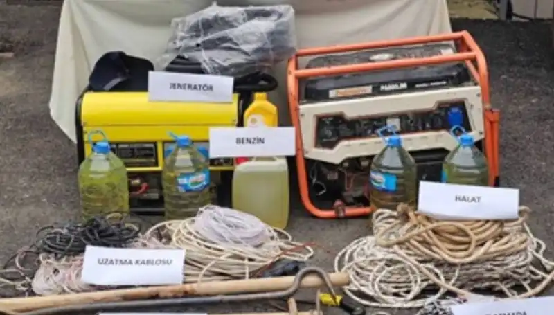 Kaçak Kazı ve Uyuşturucu Operasyonu: 9 Şüpheli Ele Geçirildi